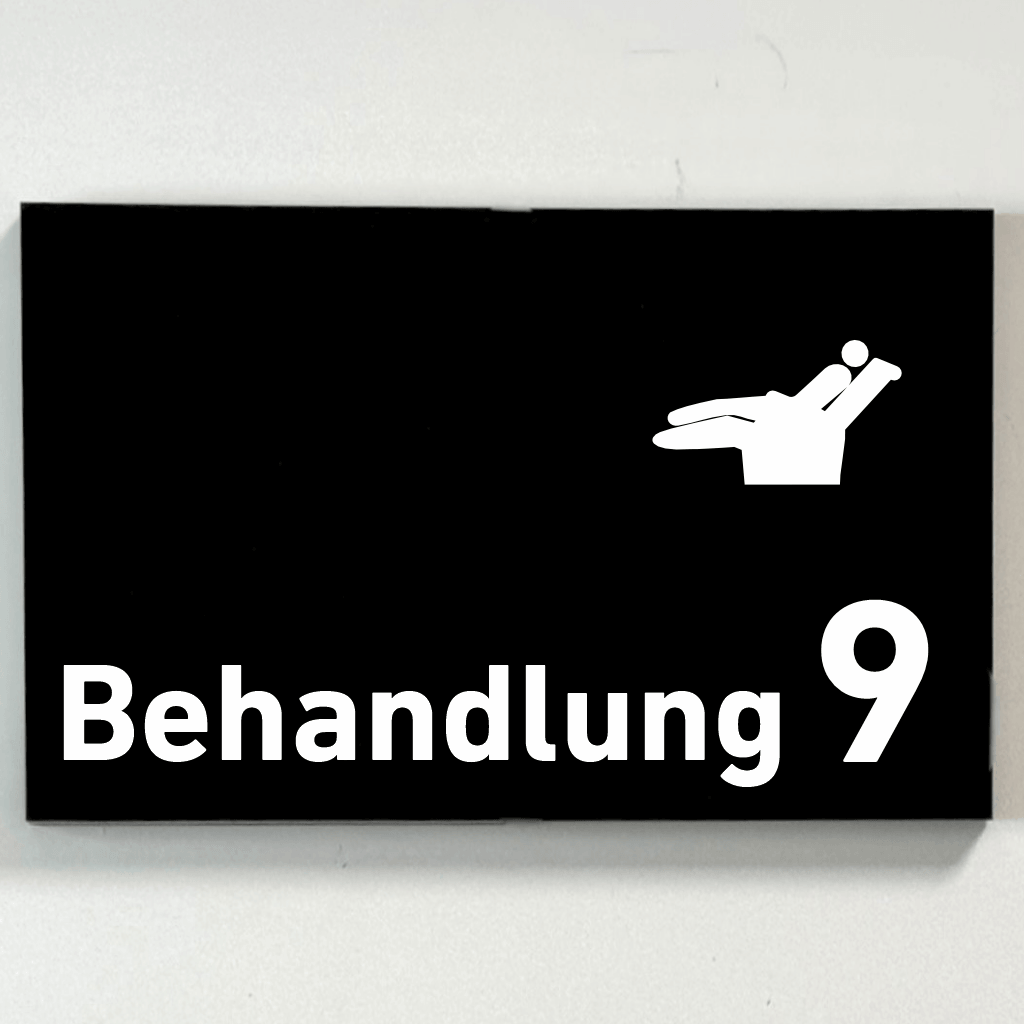 BEHANDLUNG 1-9 Zahnarzt Praxisschild Acrylglas - Folienaufkleber in 130 x 200 mm zum Kleben