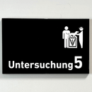 Praxisschild Acrylglas / Folienaufkleber Untersuchung 1-9 mit Piktogramm Tierarzt zum Kleben (Kopie)
