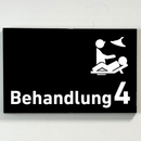 Behandlung 1-9 mit Piktogramm-Praxisschild-Acrylglas-Folienaufkleber in 130 x 200 mm zum Kleben