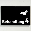 BEHANDLUNG 1-9 Zahnarzt-Praxisschild-Acrylglas-Folienaufkleber in 130 x 200 mm zum Kleben