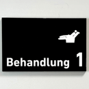 Praxisschild Acrylglas / Folienaufkleber Behandlung 1-9 Zahnarzt zum Kleben