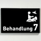 Praxisschild Acrylglas / Folienaufkleber Behandlung 1-9 mit Piktogramm zum Kleben