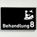 Praxisschild Acrylglas / Folienaufkleber Behandlung 1-9 mit Piktogramm zum Kleben