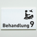 Praxisschild Acrylglas / Folienaufkleber Behandlung 1-9 mit Piktogramm zum Kleben