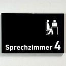 Sprechzimmer 1-9 mit Piktogramm-Praxisschild-Acrylglas-Folienaufkleber in 130 x 200 mm zum Kleben