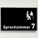 Sprechzimmer 1-9 mit Piktogramm-Praxisschild-Acrylglas-Folienaufkleber in 130 x 200 mm zum Kleben