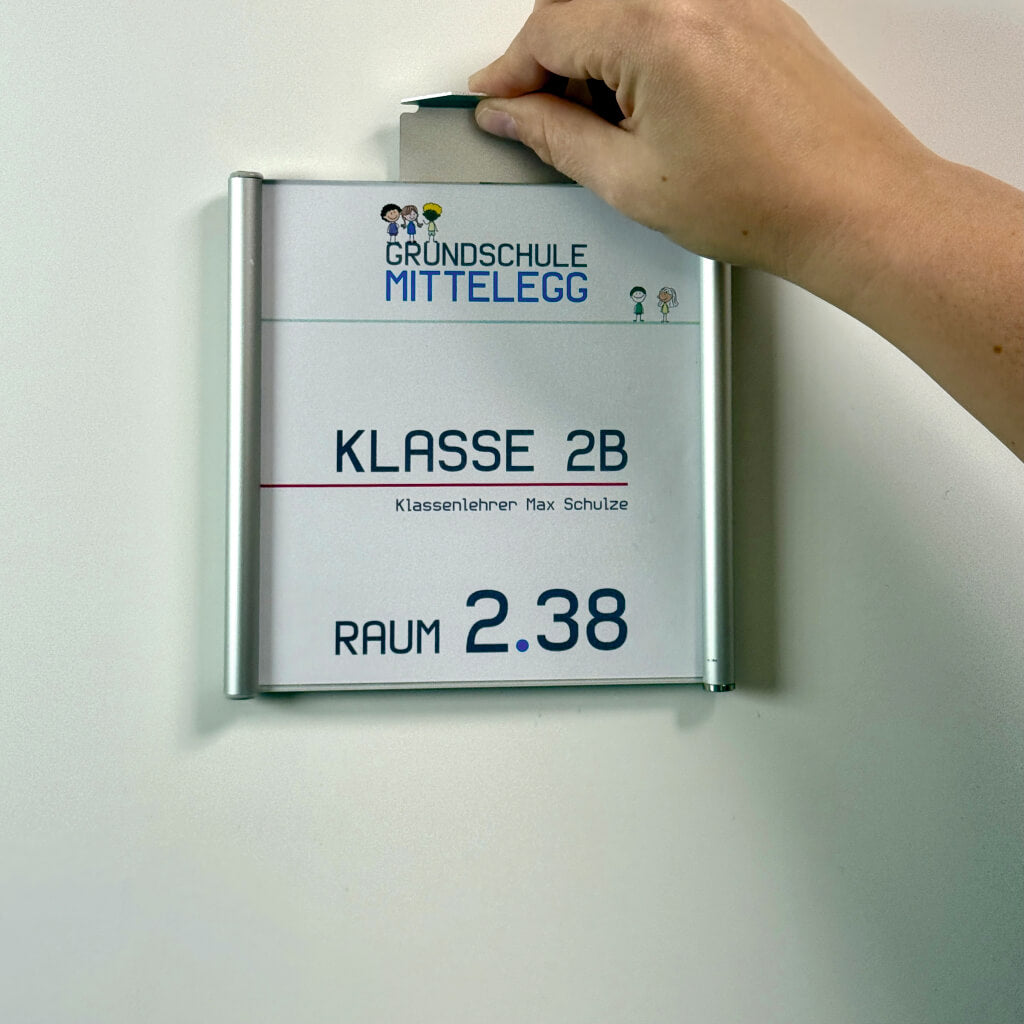 Türschilder für Schulen Marne in 10 Größen aus Alu-Profilrahmen Türschild mit Acrylglas Abdeckung