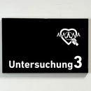 Untersuchung 1-9 mit-Piktogramm-Arzt-Praxisschild-Acrylglas-Folienaufkleber  in 130 x 200 mm zum Kleben-Praxisschilder