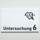 Untersuchung 1-9 mit-Piktogramm-Arzt-Praxisschild-Acrylglas-Folienaufkleber  in 130 x 200 mm zum Kleben-Praxisschilder