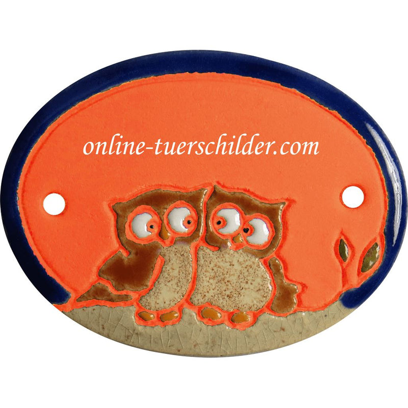 Türschild aus Keramik Zwei sich anschauende Eulen personalisiert  Terracotta 